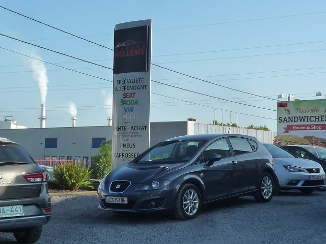 SEAT LEON 5P. STYLE COPA 1.2TSI 105CV-2012-8500€