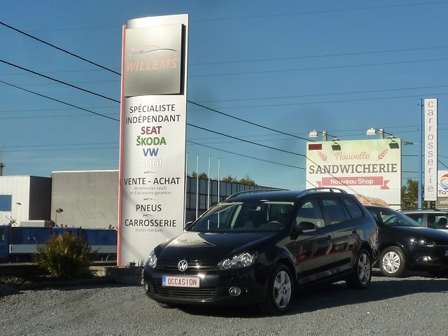 VW GOLF VARIANT TREND 1.6TDI 105CV-2013-10600€