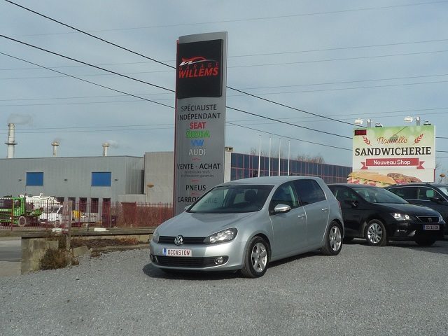 VW GOLF 5P. TREND 1.6TDI 105CV-2011-8000€