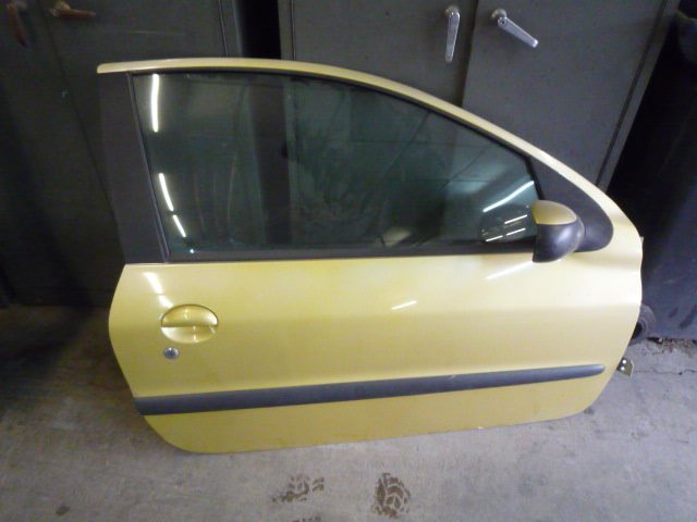 Porte avant droit Peugeot 206 main image